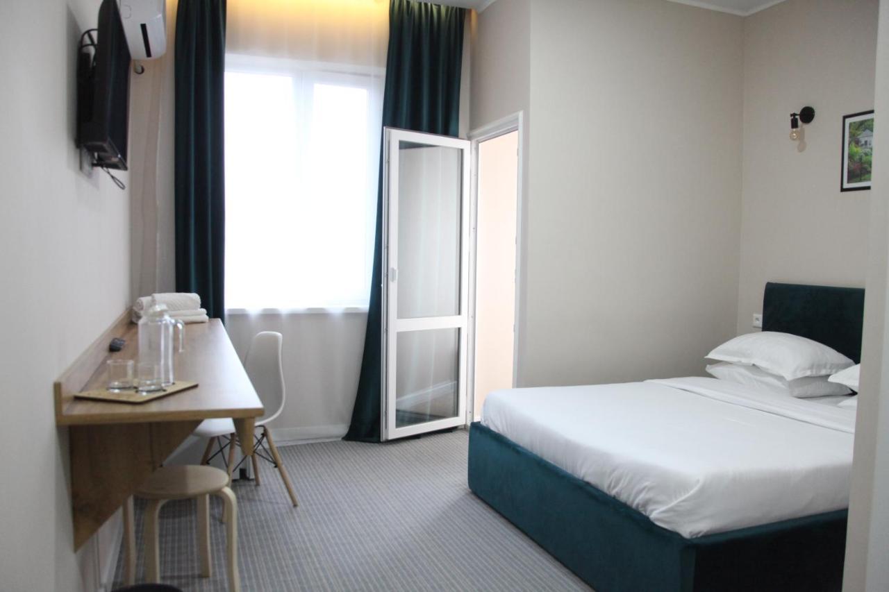 Jardin Hotel Актобе Екстериор снимка